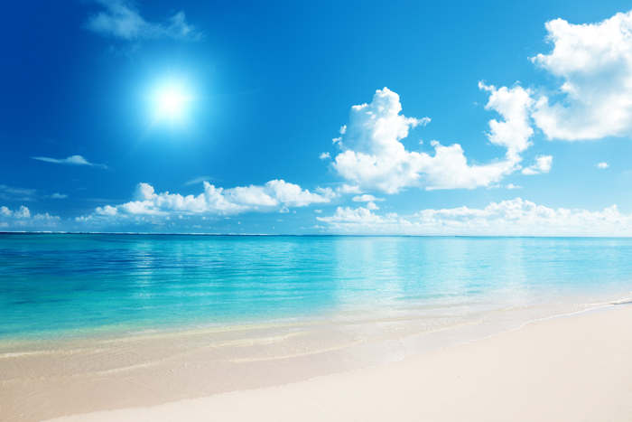 海边蓝天白云大图图片素材下载